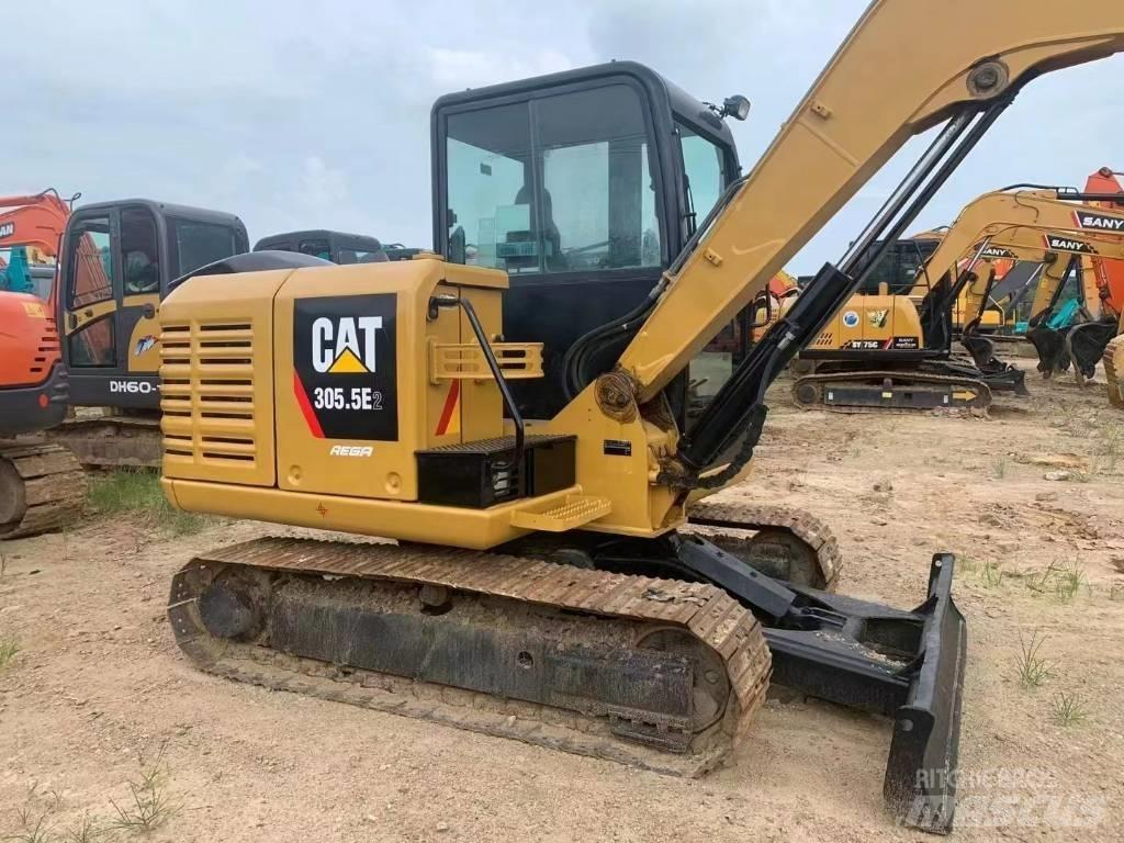CAT CAT305.5E 大型油圧ショベル12t以上（パワーショベル・ユンボ）