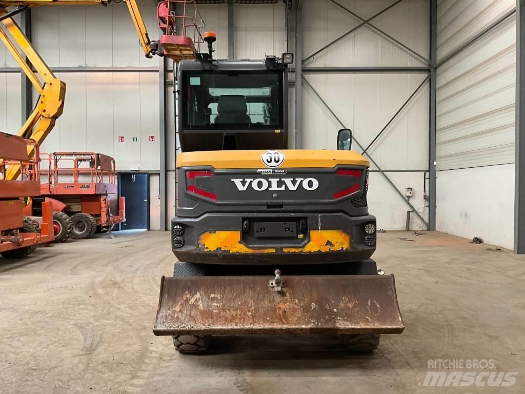 Volvo EW 60 E ホイール式油圧ショベル（パワーショベル・ユンボ・バックホー）