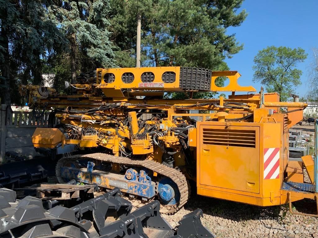 Klemm KR 806-3 クローラドリル