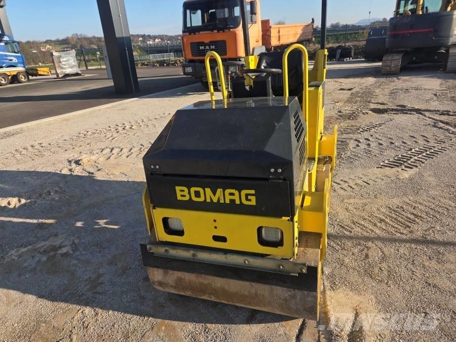 Bomag BW 100 AD-2 タンデムローラ