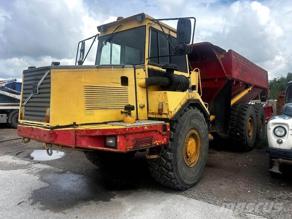 Volvo A25C アーティキュレート式ダンプトラック