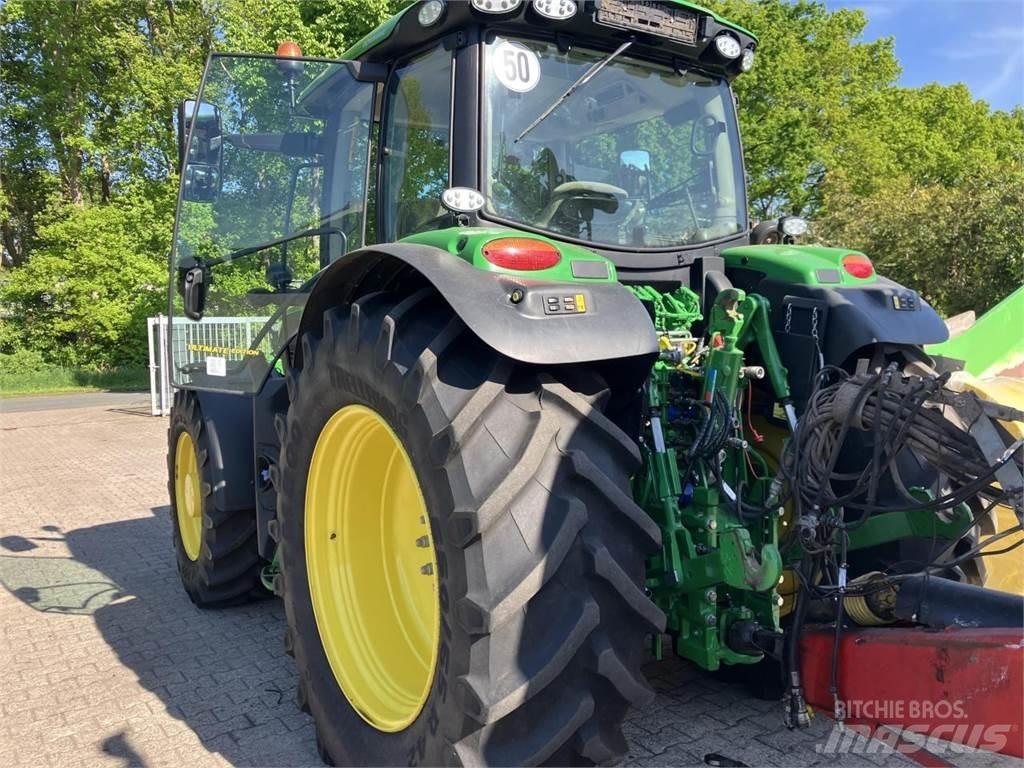 John Deere 6155R トラクター