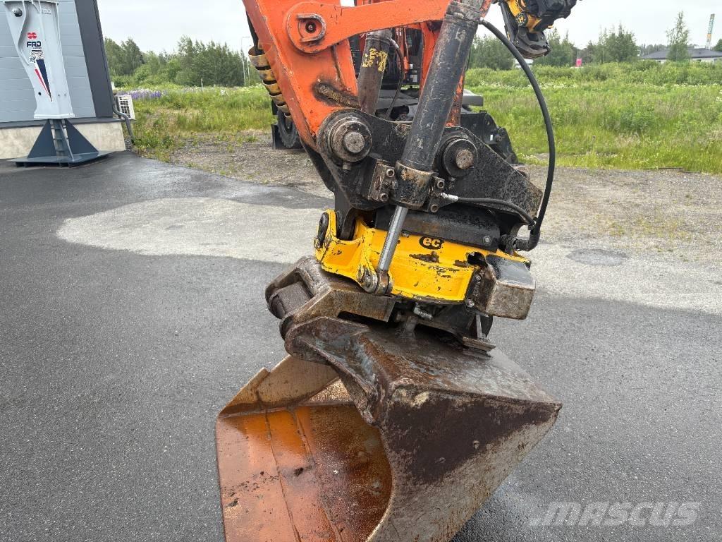 Hitachi ZX135US-3 大型油圧ショベル12t以上（パワーショベル・ユンボ）