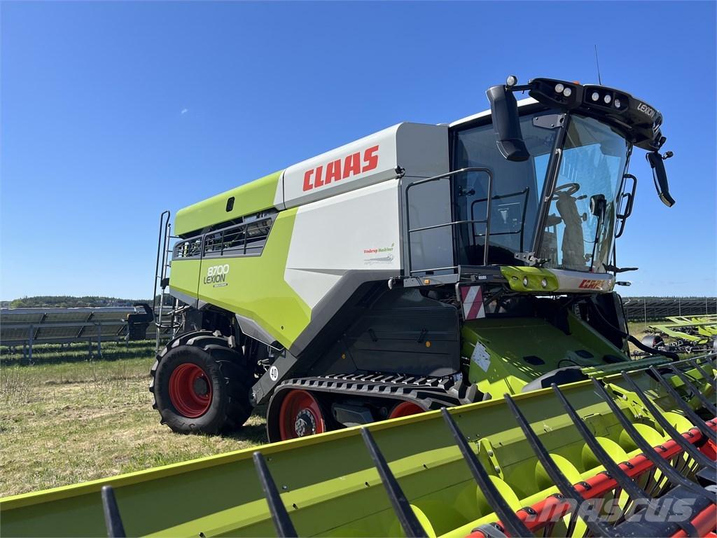 CLAAS Lexion 8700TT コンバイン