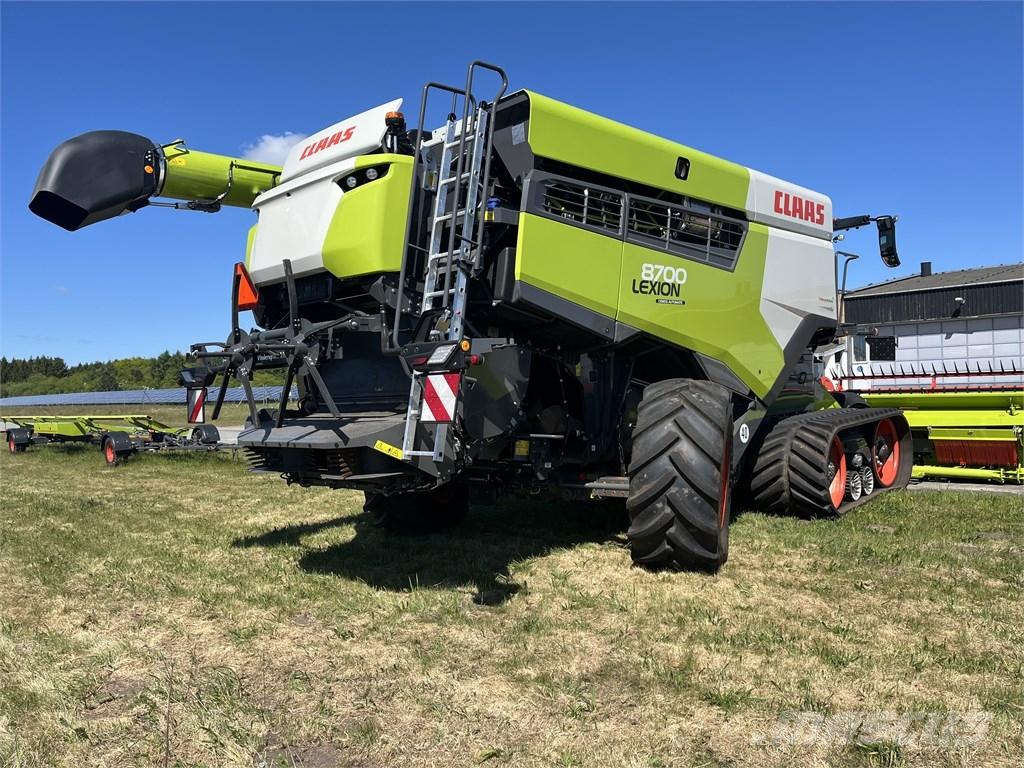CLAAS Lexion 8700TT コンバイン