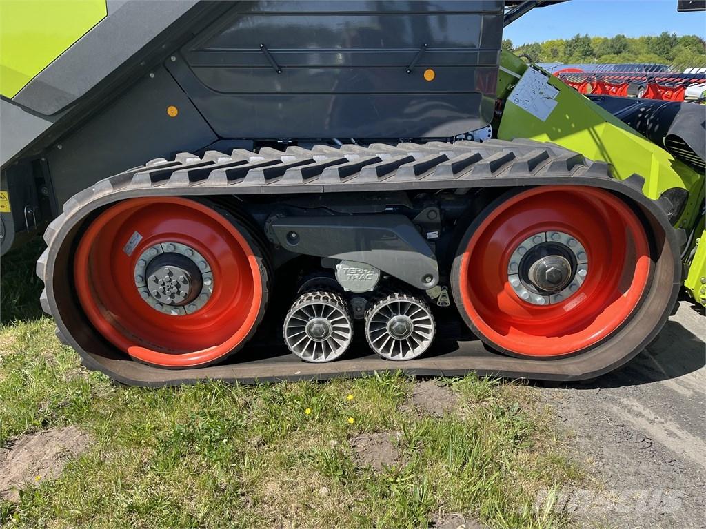 CLAAS Lexion 8700TT コンバイン
