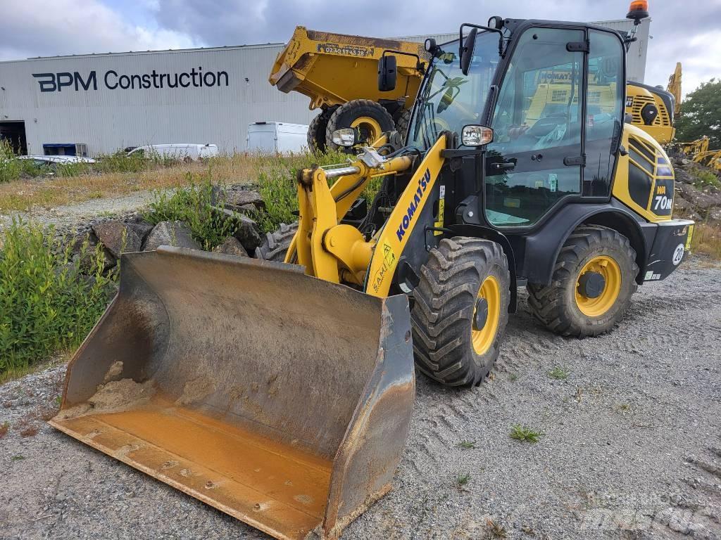 Komatsu WA70M-8 ホイールローダー・タイヤショベル