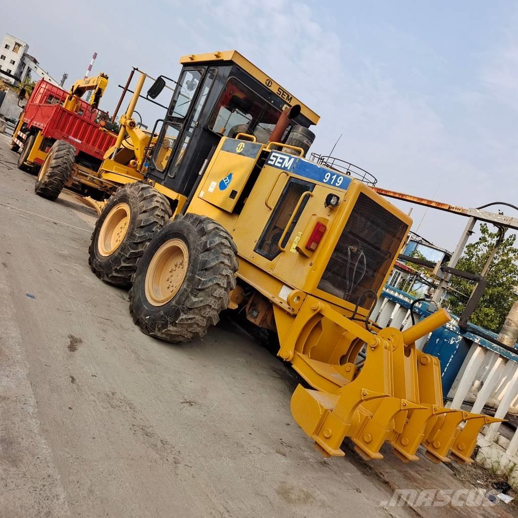 SEM 919 モーターグレーダー
