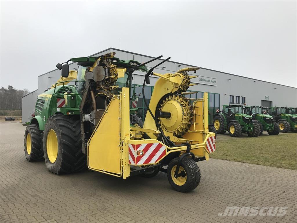 John Deere 8600 自走式フォレージハーベスター