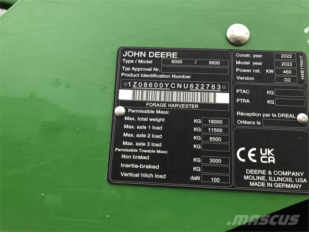 John Deere 8600 自走式フォレージハーベスター