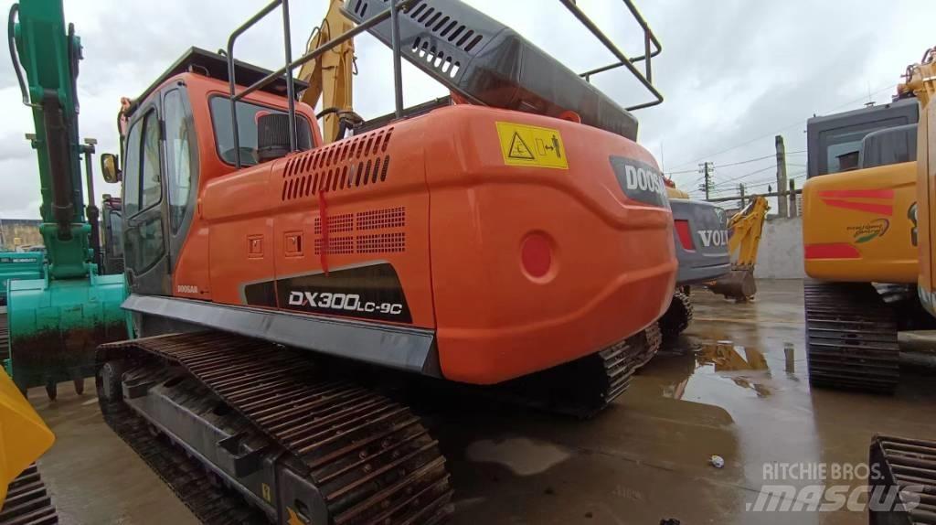 Doosan DX300 LC-9C 大型油圧ショベル12t以上（パワーショベル・ユンボ）