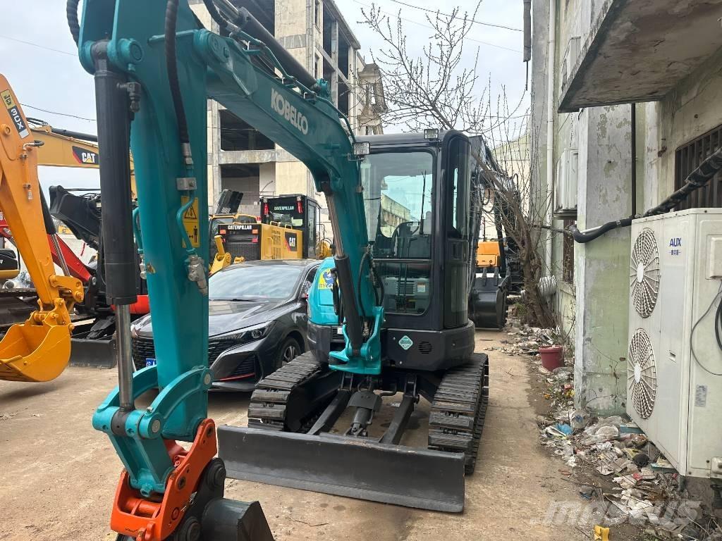 Kobelco SK 35 SR-5 ミニ油圧ショベル 7t以下（ミニユンボ・ミニディガー）