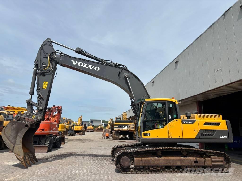 Volvo EC 300 D L 大型油圧ショベル12t以上（パワーショベル・ユンボ）