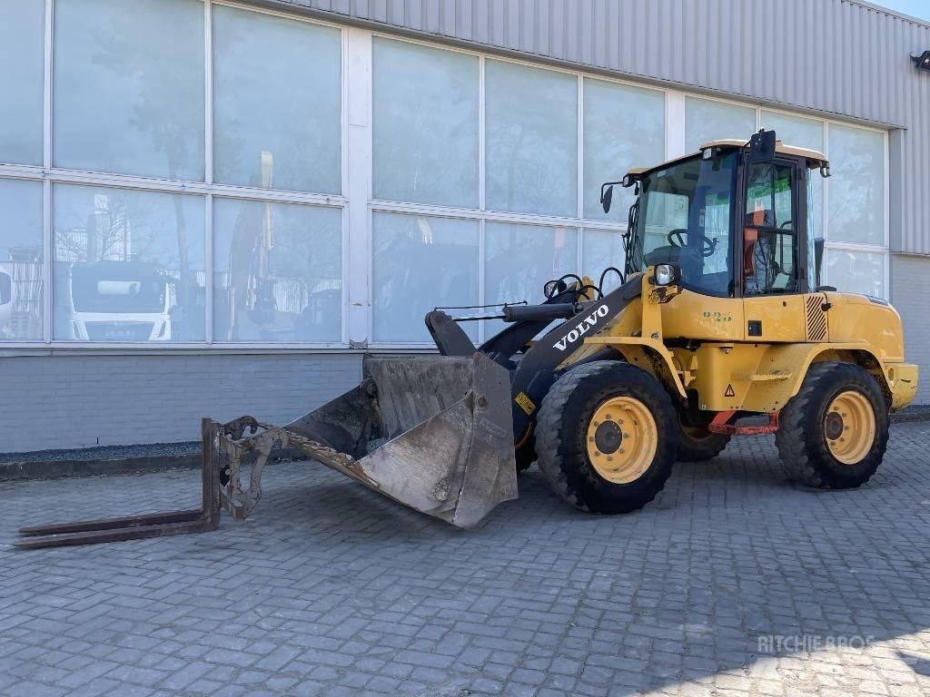 Volvo L 30 G     2018     CE ホイールローダー・タイヤショベル