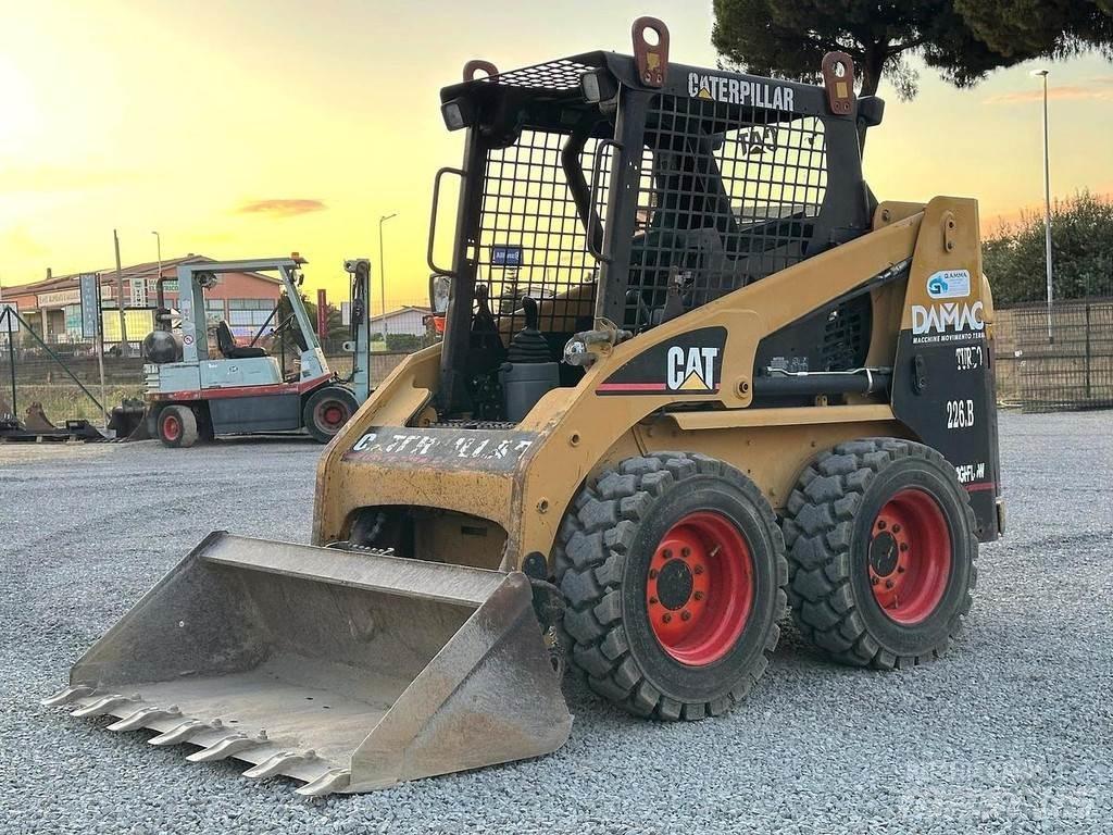CAT 226BHF ミニローダー