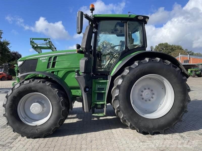 John Deere 6250R 農業機械 -　その他