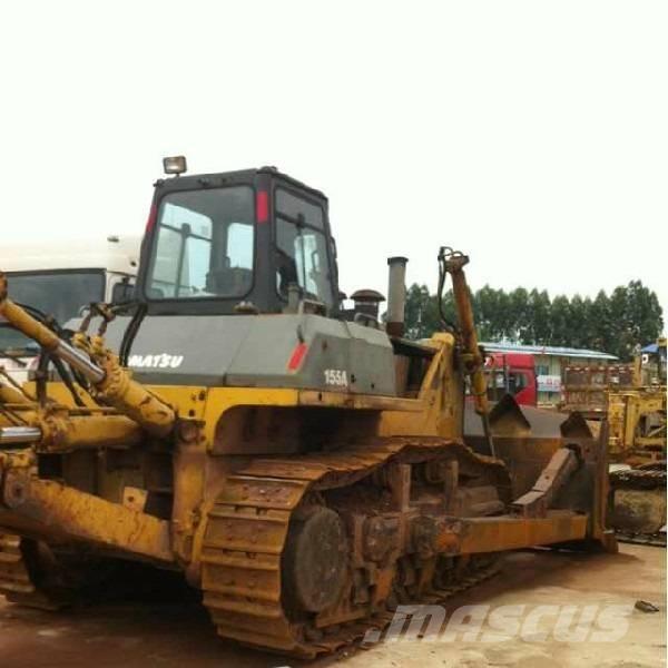 Komatsu d155a-3 ブルドーザー