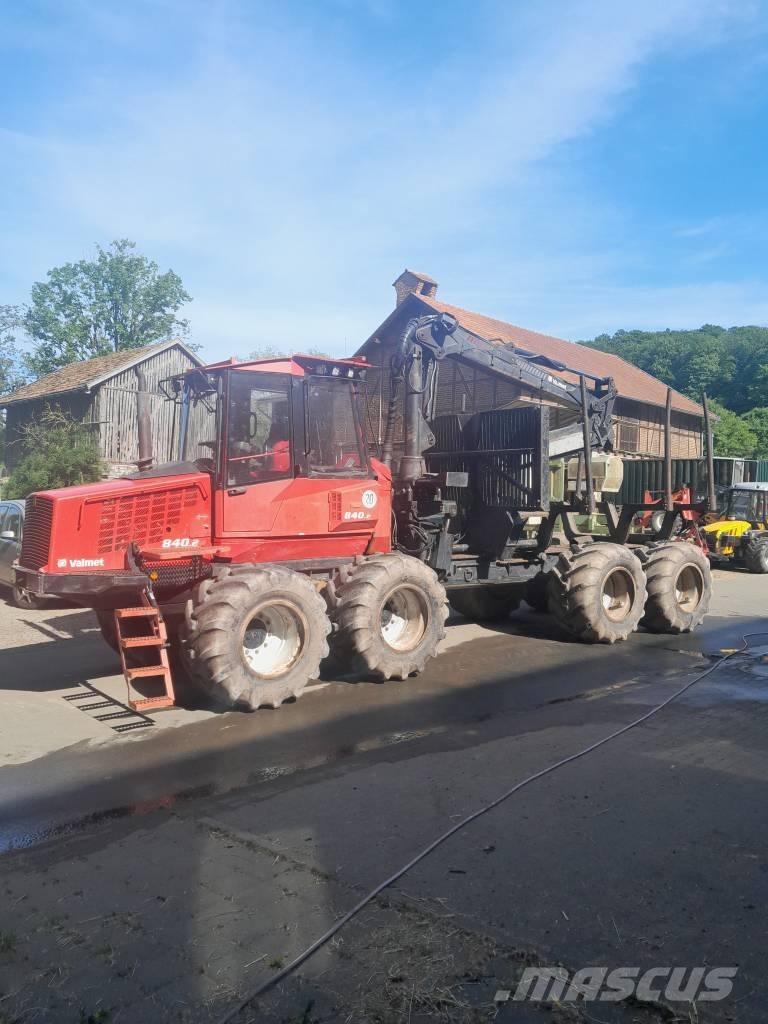 Valmet 840.2 フォワーダー
