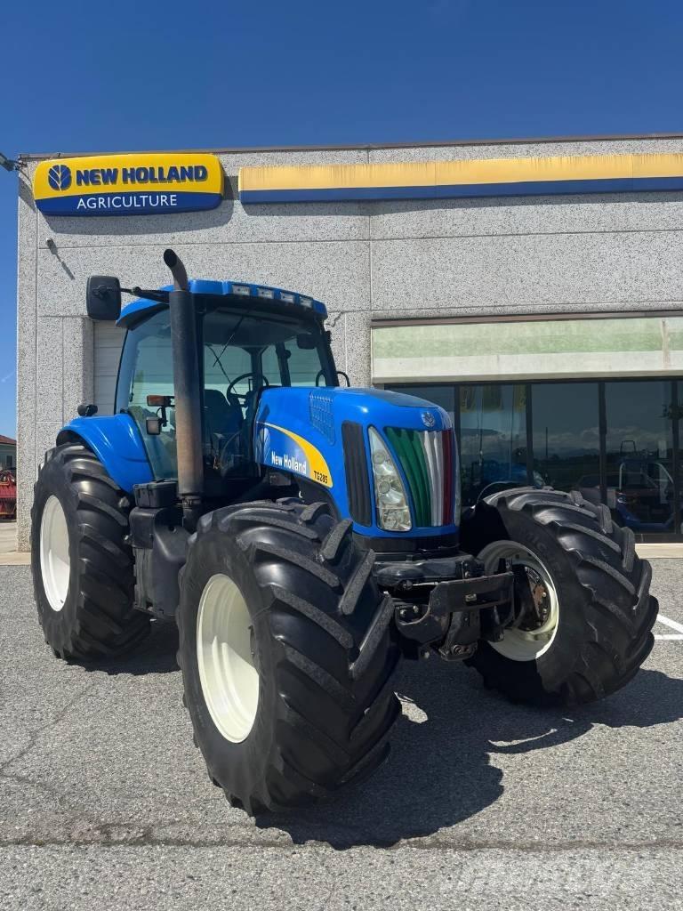 New Holland TG 285 トラクター