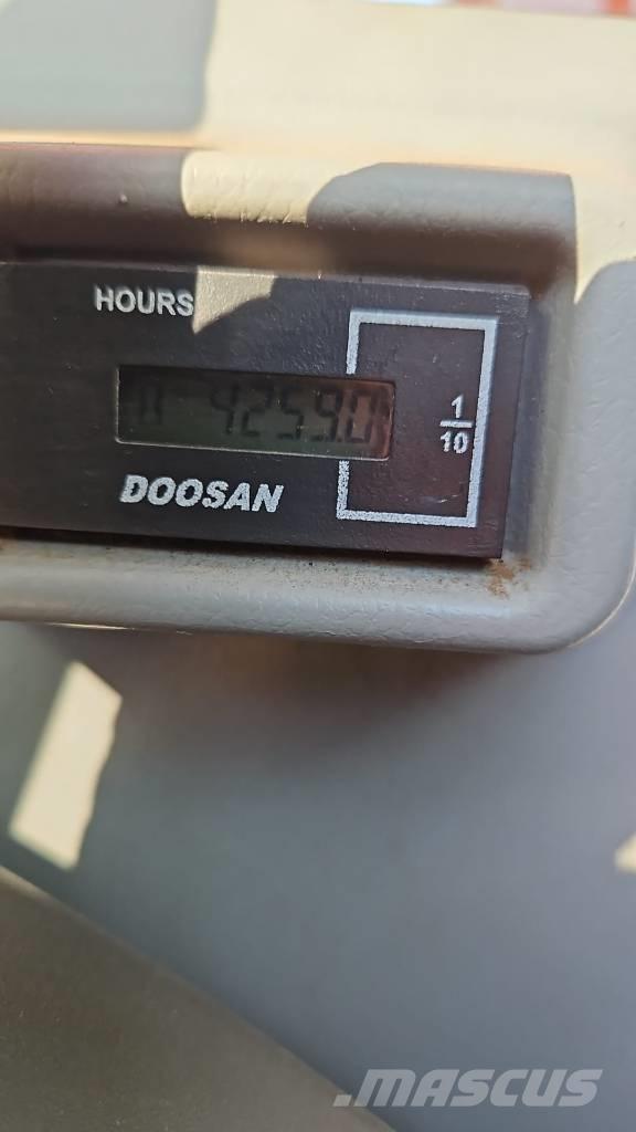 Doosan DX 235 LCR-5 大型油圧ショベル12t以上（パワーショベル・ユンボ）
