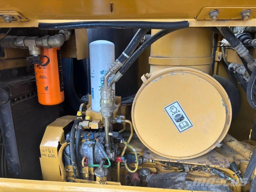 CAT D 6 N LGP ブルドーザー