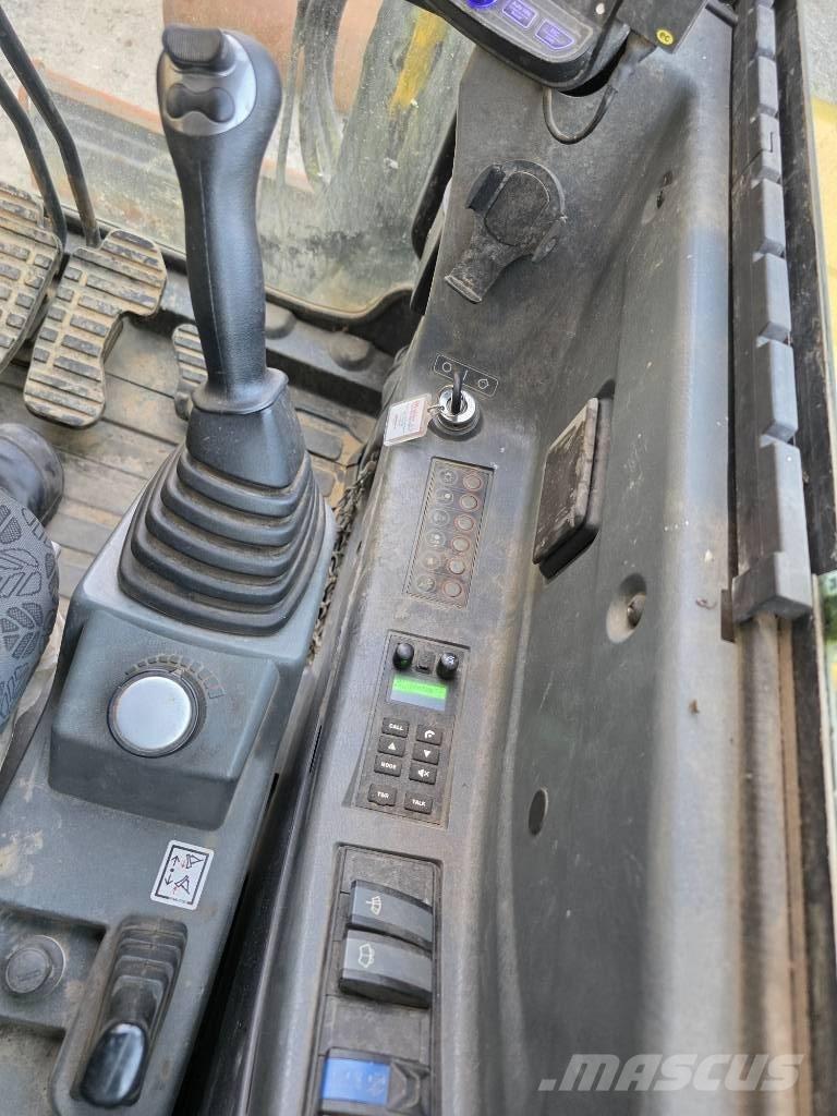 New Holland E60C ミニ油圧ショベル 7t以下（ミニユンボ・ミニディガー）