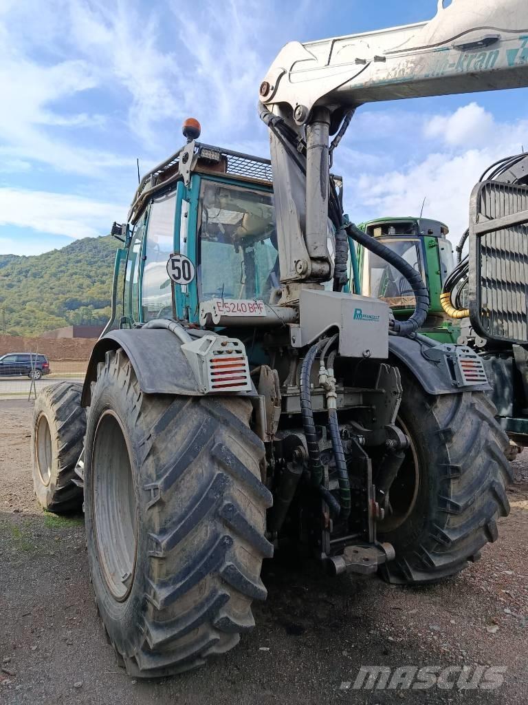 Pfanzelt Stufenlos 林業トラクター