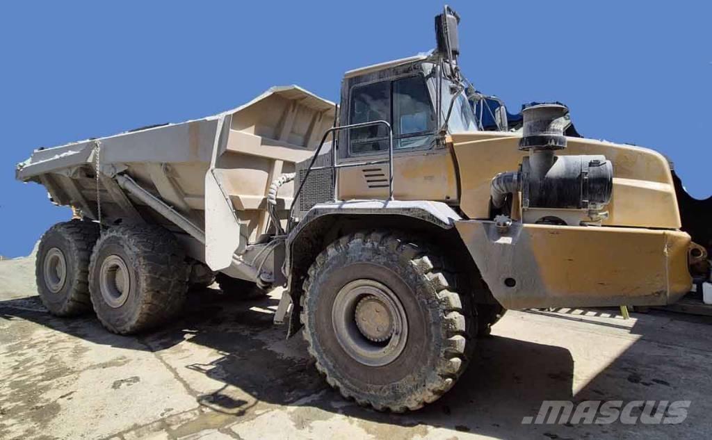 Bell B40D - 6x6 アーティキュレート式ダンプトラック