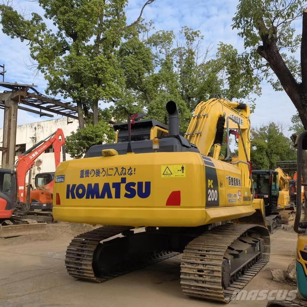 Komatsu PC 200 大型油圧ショベル12t以上（パワーショベル・ユンボ）