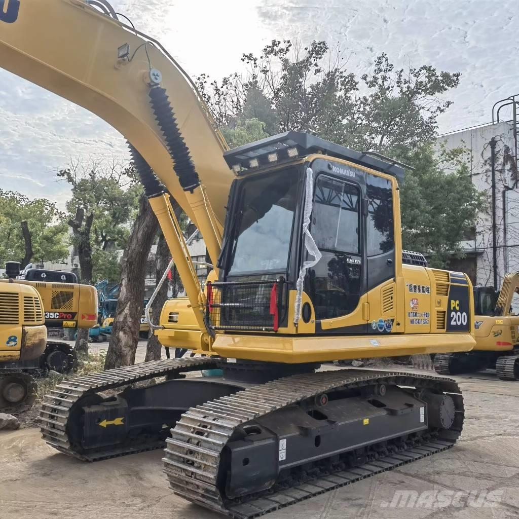 Komatsu PC 200 大型油圧ショベル12t以上（パワーショベル・ユンボ）