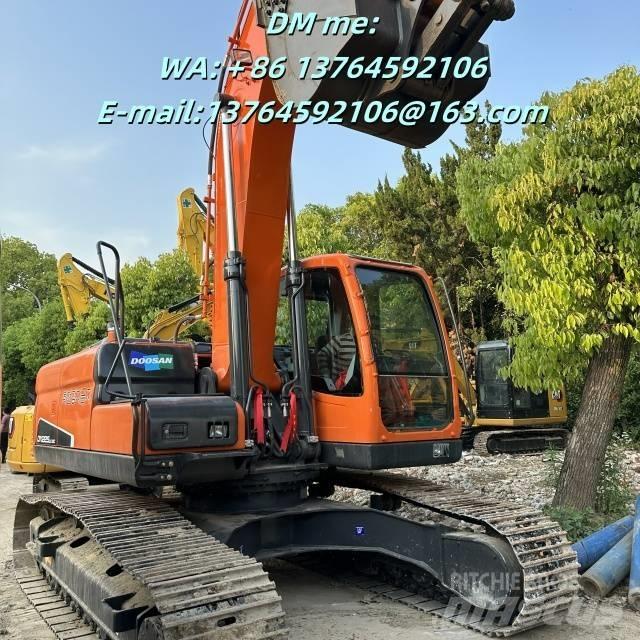 Doosan DX 225 LC 大型油圧ショベル12t以上（パワーショベル・ユンボ）