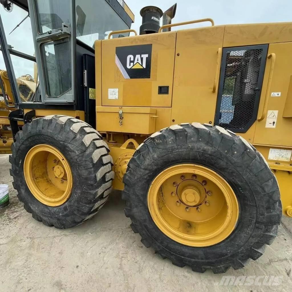 CAT 140K モーターグレーダー
