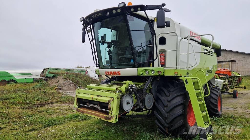 CLAAS Lexion 670 コンバイン
