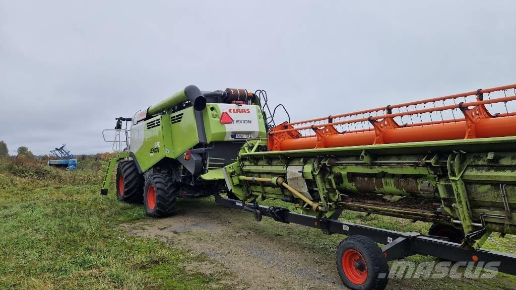 CLAAS Lexion 670 コンバイン