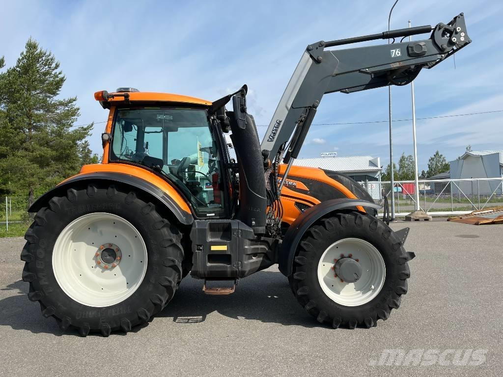 Valtra T174 E トラクター