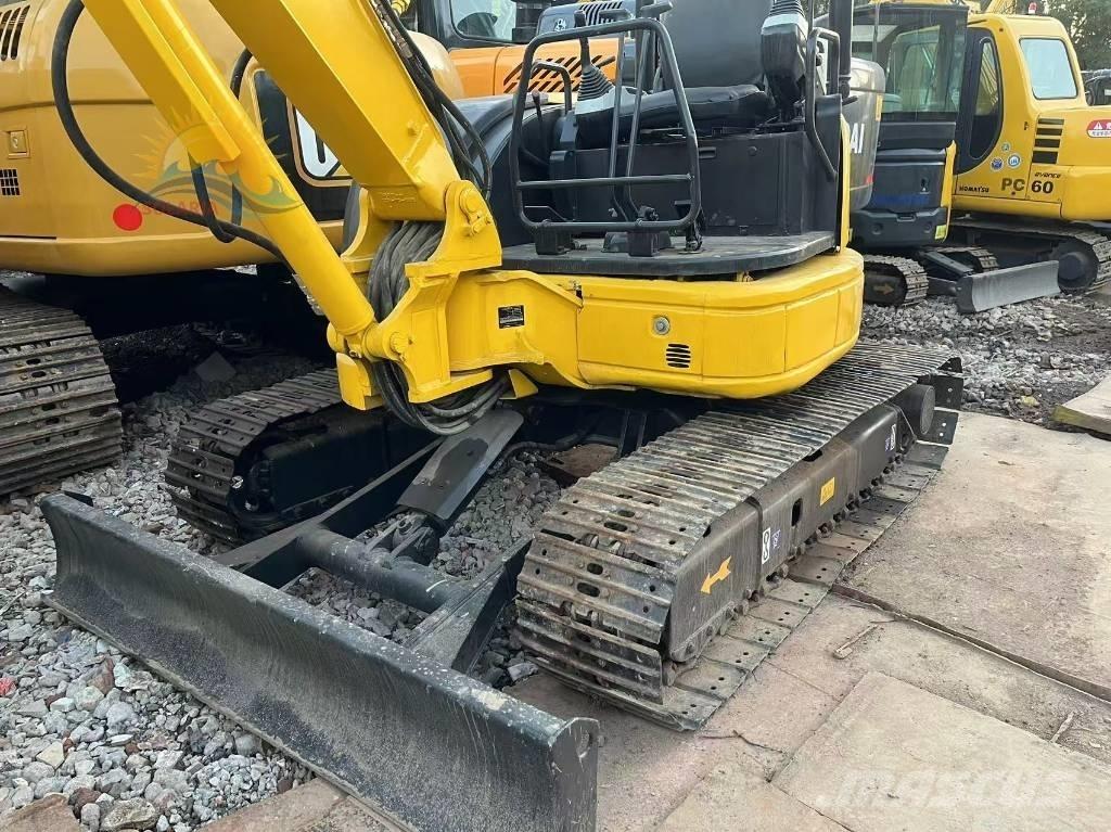 Komatsu PC 40 MR ミニ油圧ショベル 7t以下（ミニユンボ・ミニディガー）