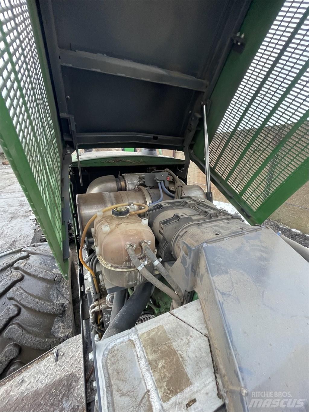 John Deere 1070 G ハーベスター
