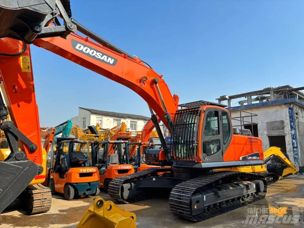 Doosan DX 300 LC - 9 C ミニ油圧ショベル 7t以下（ミニユンボ・ミニディガー）