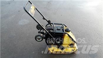 Wacker WP 1550 W プレートコンパクター