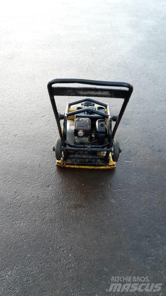Wacker WP 1550 W プレートコンパクター