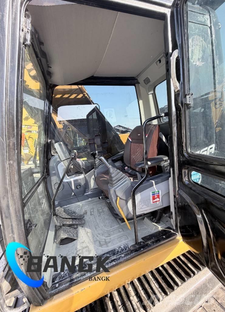 CAT 320 D 大型油圧ショベル12t以上（パワーショベル・ユンボ）