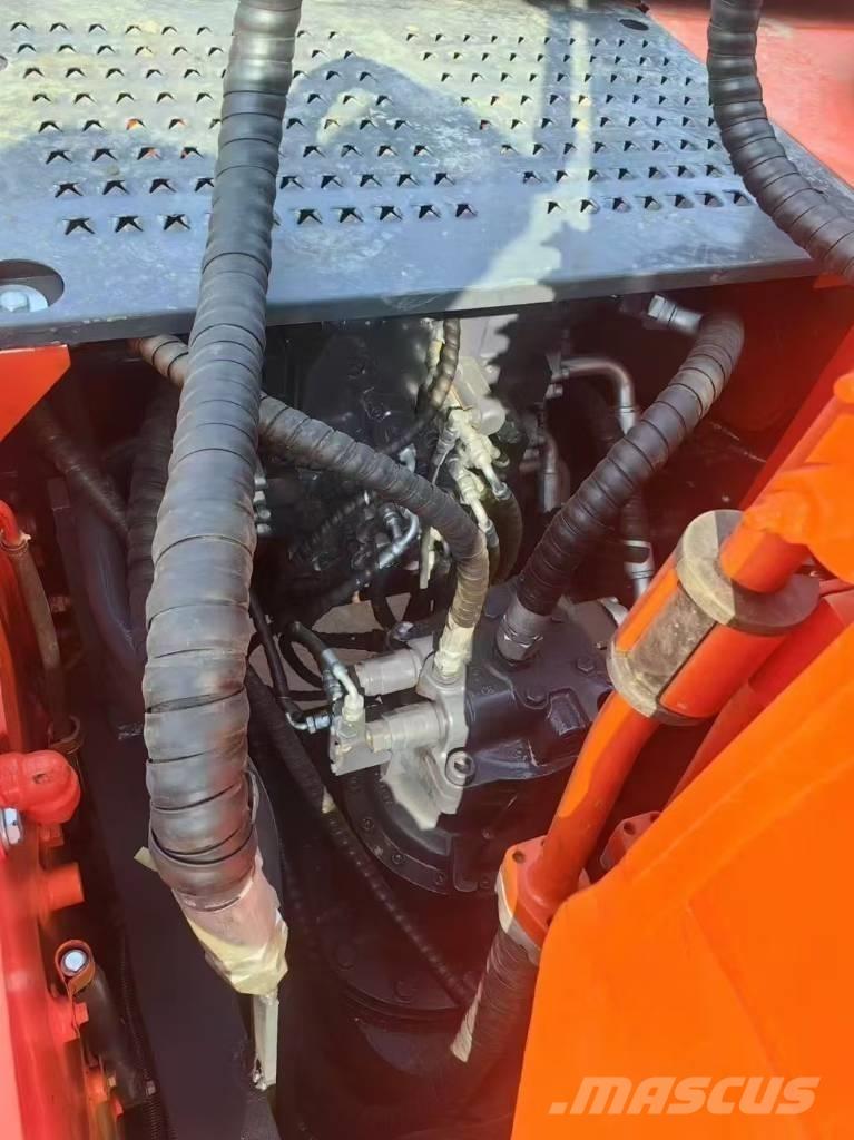 Doosan DX 225 LC 大型油圧ショベル12t以上（パワーショベル・ユンボ）