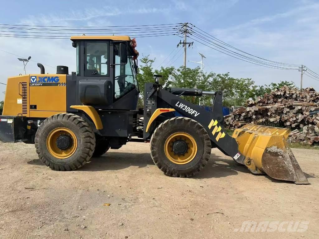 XCMG LW 300 F ホイールローダー・タイヤショベル