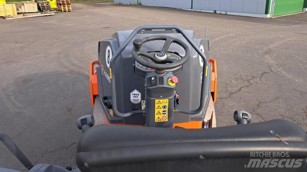 Hamm HD 13i VV タンデムローラ