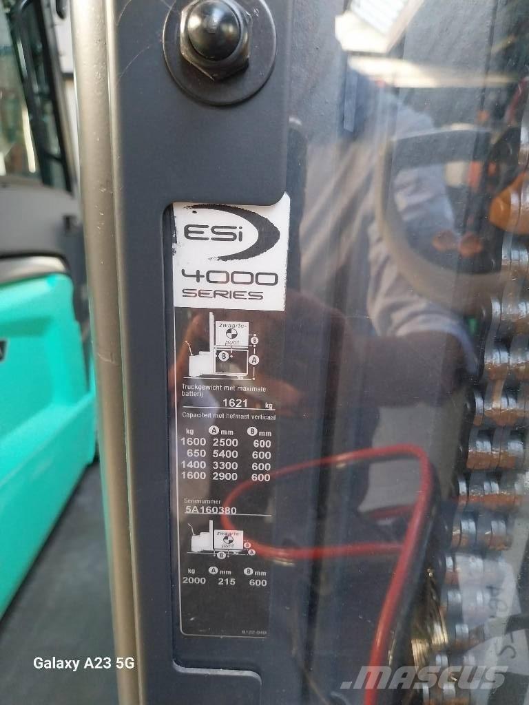 Crown ESi40001.6TT ウォーキンフォークリフト