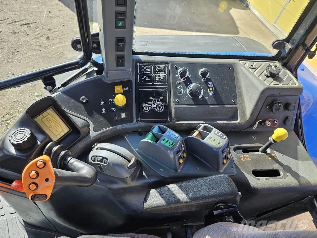 New Holland TM 190 トラクター