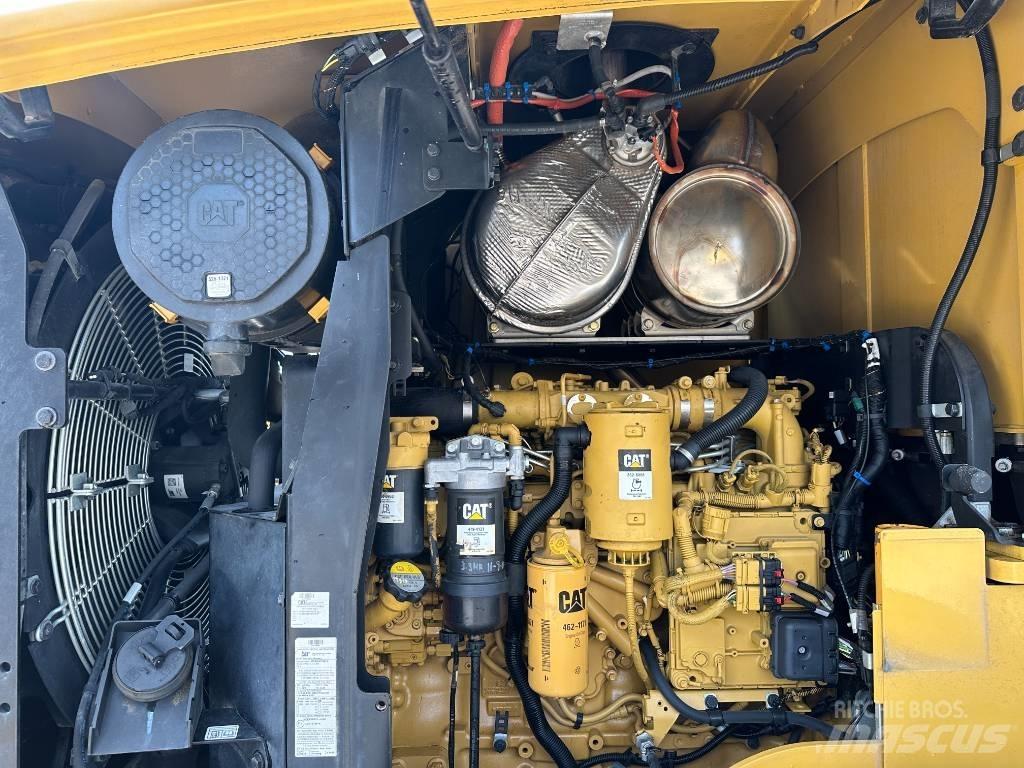 CAT 938M ホイールローダー・タイヤショベル