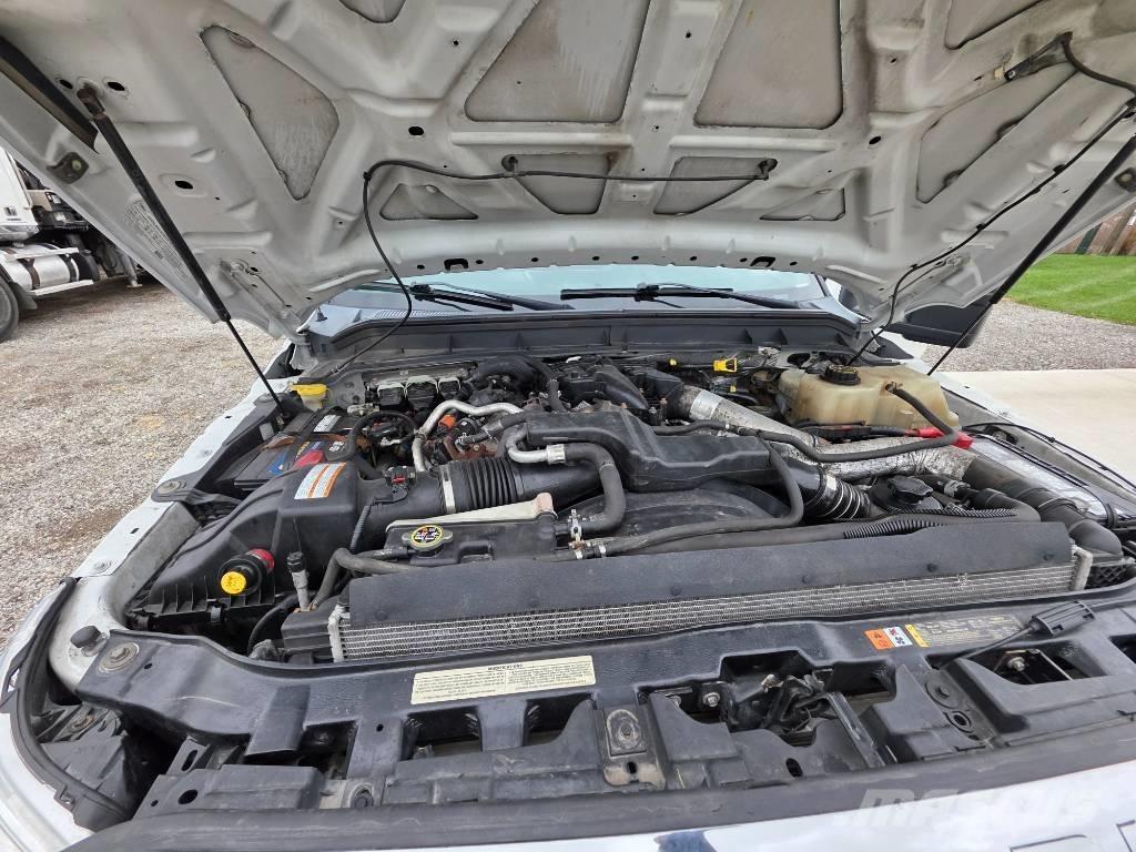 Ford F 550 多目的／汎用車両