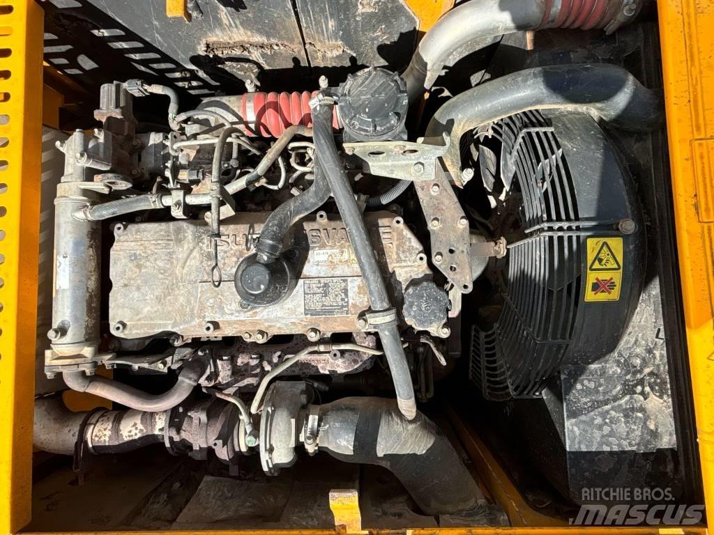 JCB JS 260 LC 大型油圧ショベル12t以上（パワーショベル・ユンボ）