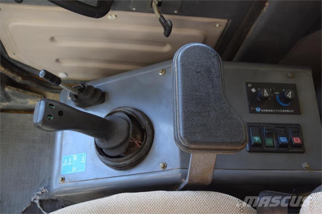 SDLG LG 918 ホイールローダー・タイヤショベル